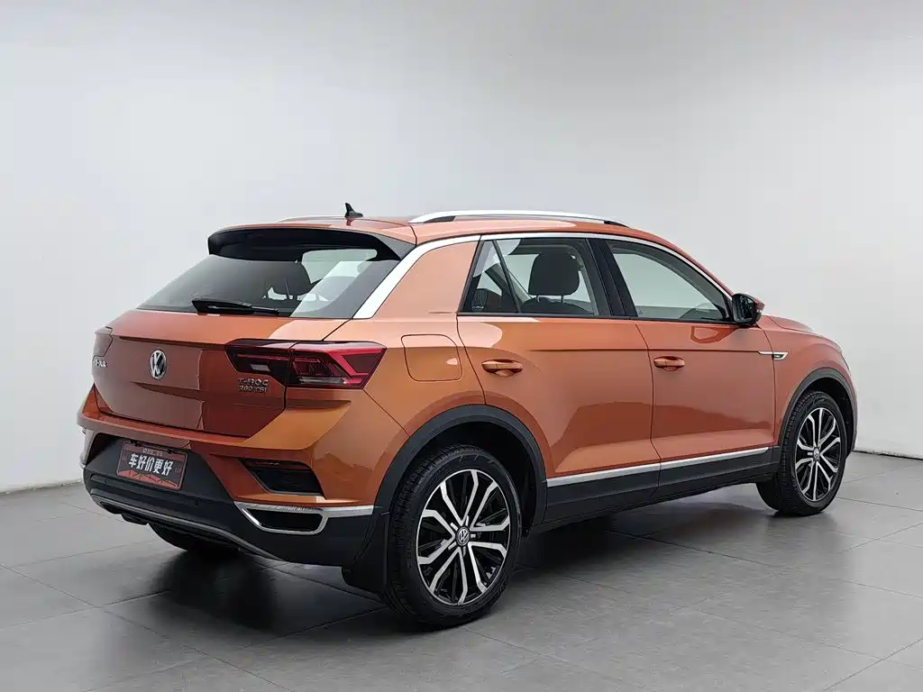 Volkswagen T-Roc — миниатюра 2