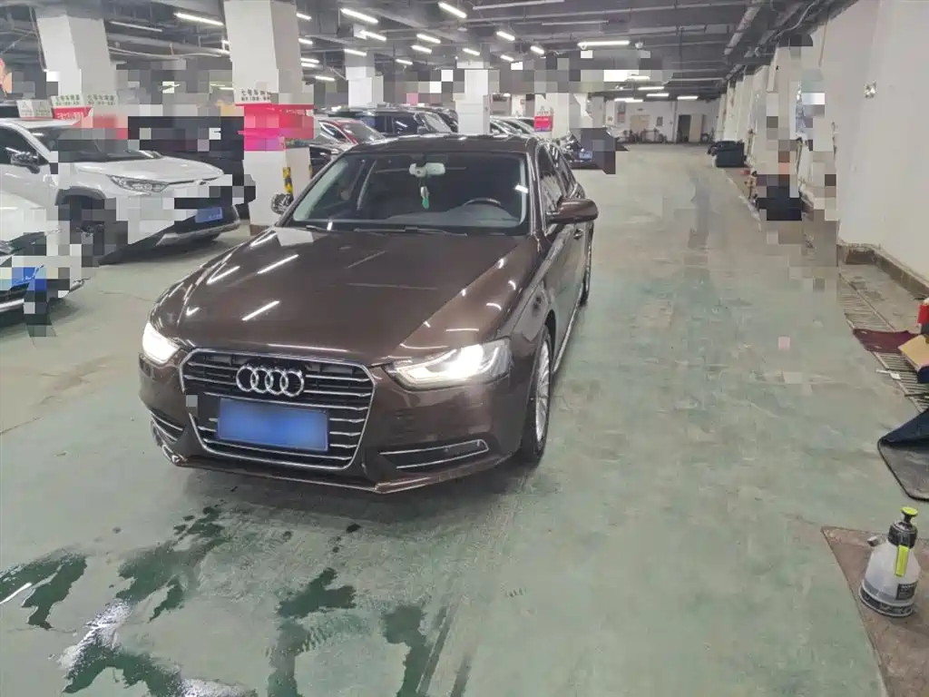 Audi A4L 2016