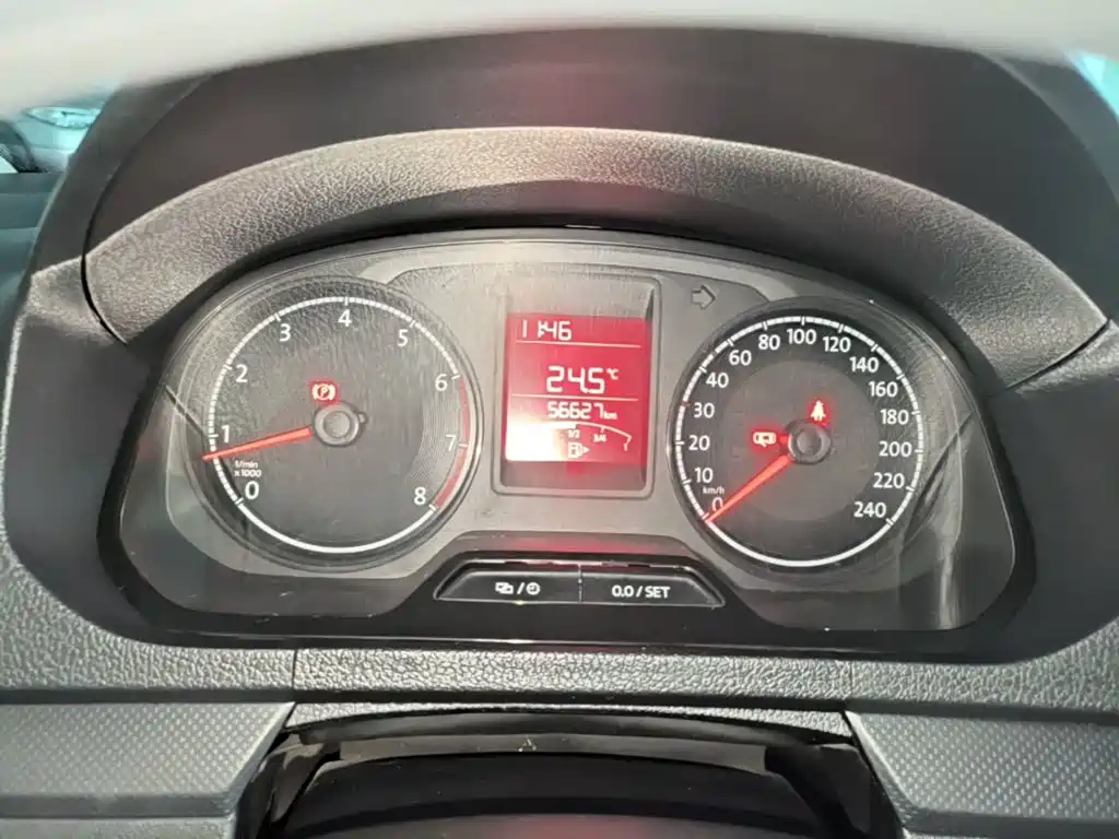Volkswagen Jetta — миниатюра 12
