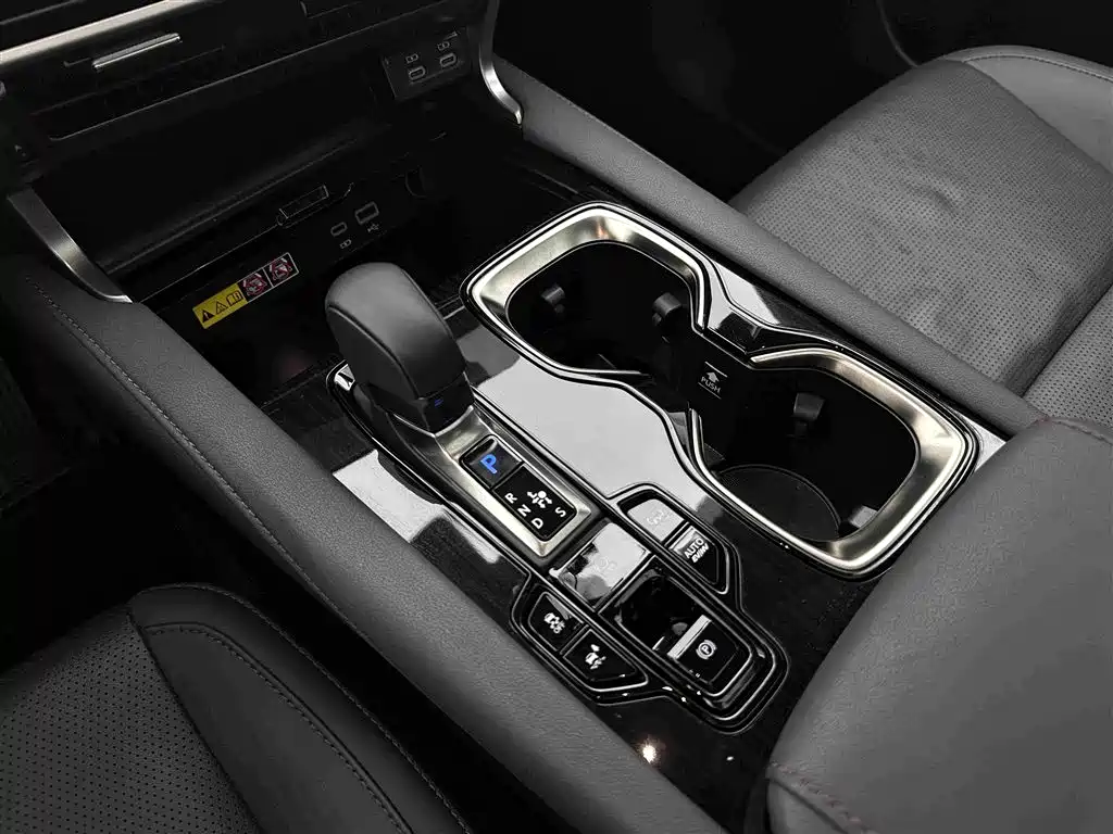 Lexus RX New Energy — миниатюра 14