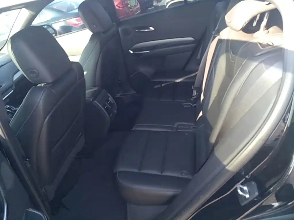 Cadillac XT4 — миниатюра 17