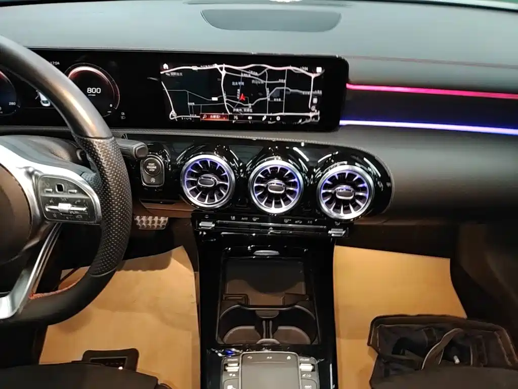 Mercedes-Benz CLA (Import) — миниатюра 13