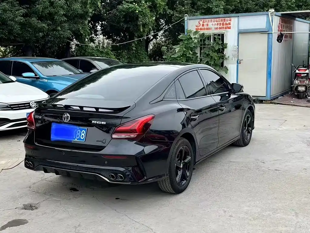 MG 5 2022 1.5T Luxury