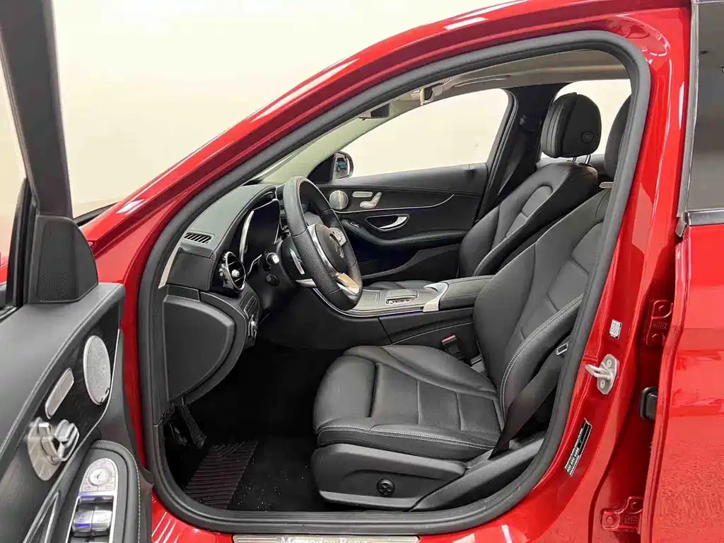 Mercedes-Benz C-Class — миниатюра 10