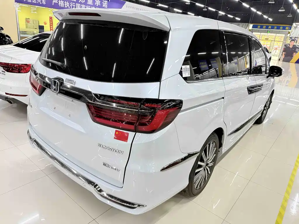 Honda Elysion — миниатюра 10