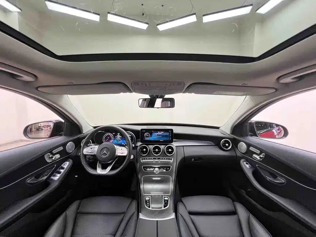 Mercedes-Benz C-Class — миниатюра 14
