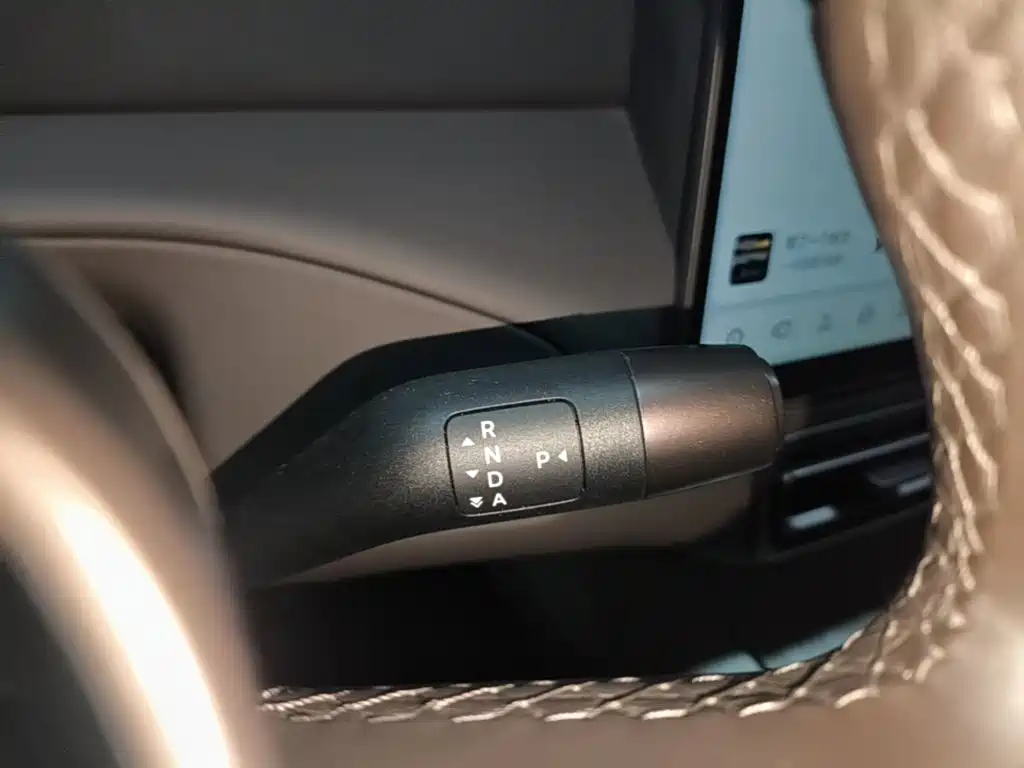 Li Auto Li MEGA — миниатюра 14