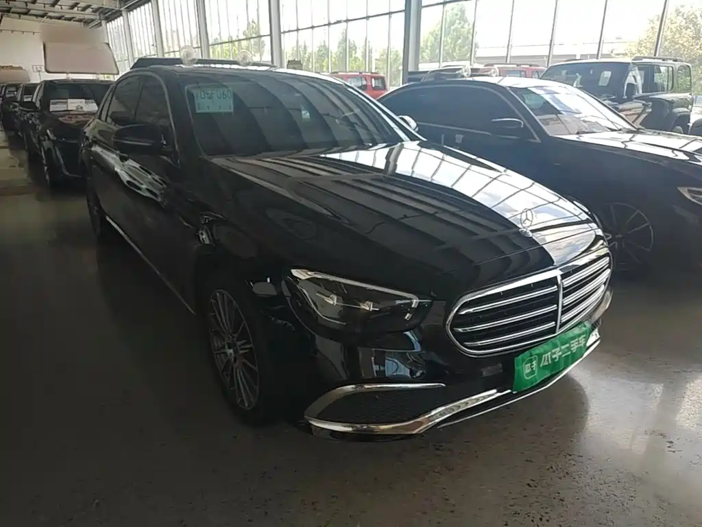 Mercedes-Benz E-Class — миниатюра 4
