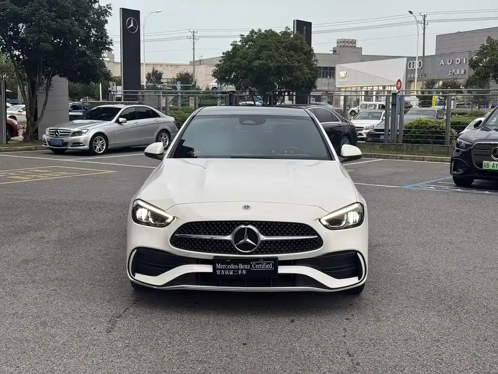 Mercedes-Benz C-Class — миниатюра 2