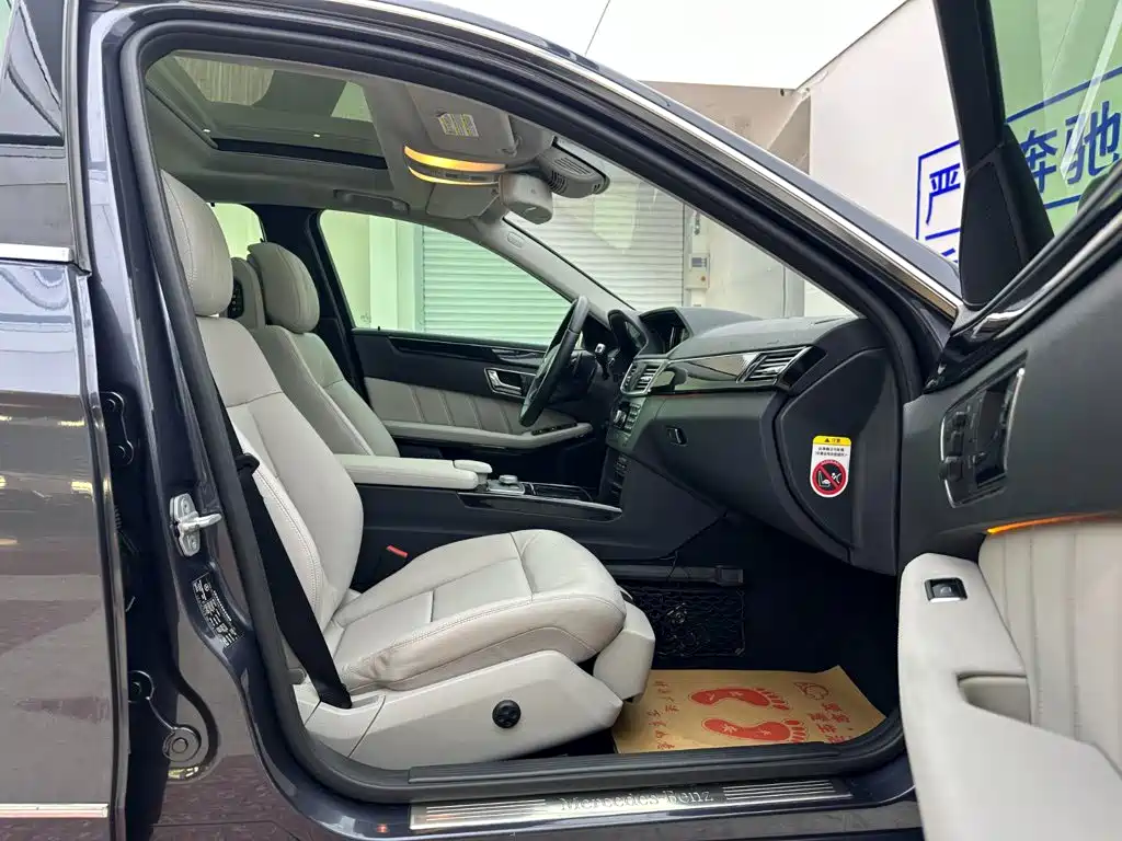 Mercedes-Benz E-Class — миниатюра 35