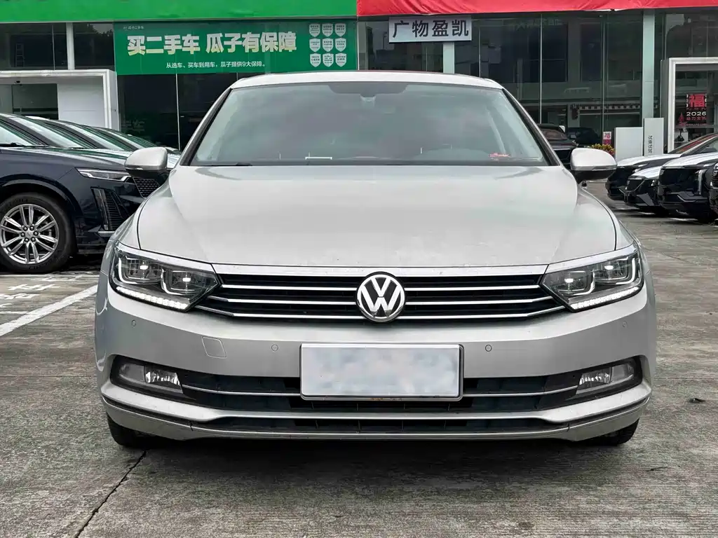 Volkswagen Magotan — миниатюра 2
