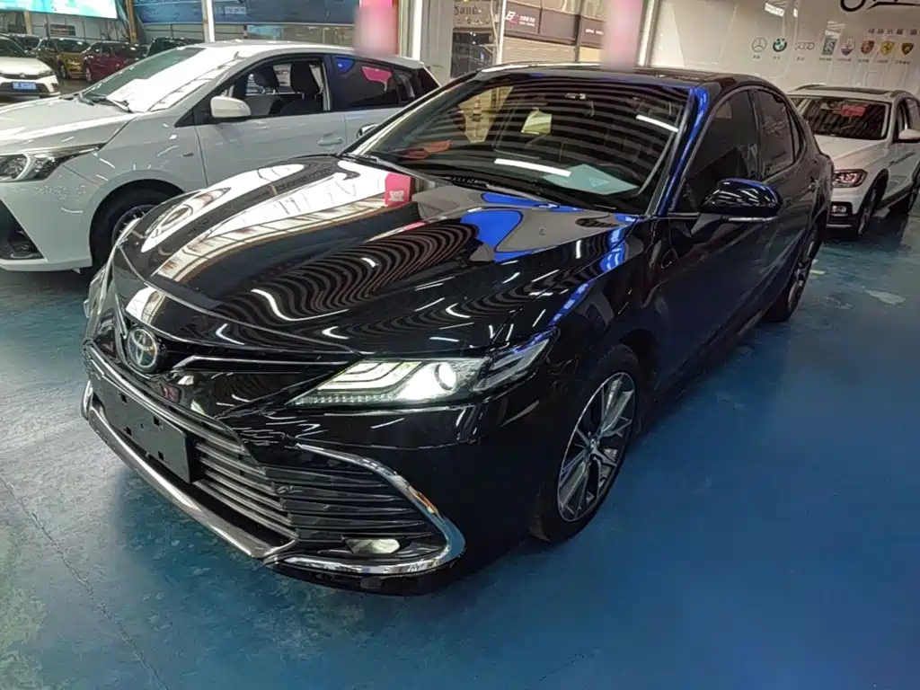 Toyota Camry — миниатюра 2