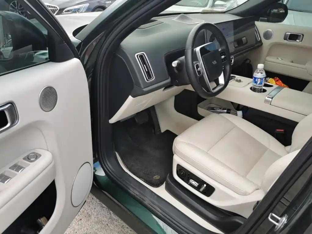 Li Auto Li L8 — миниатюра 16