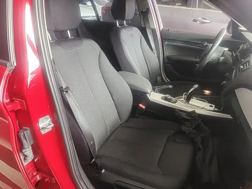 BMW 1 Series (Import) — миниатюра 25