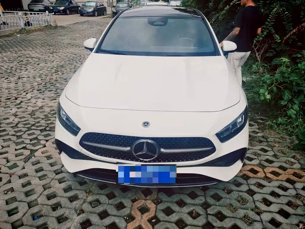 Mercedes-Benz A-Class — миниатюра 2