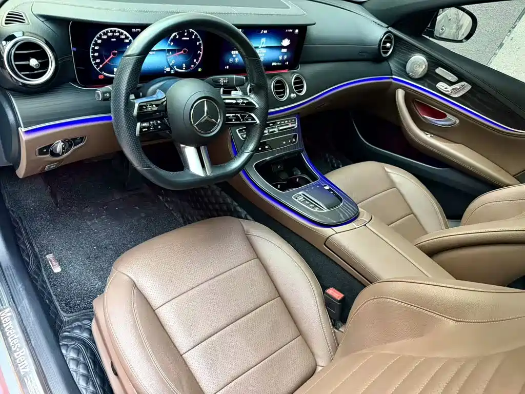 Mercedes-Benz E-Class — миниатюра 13