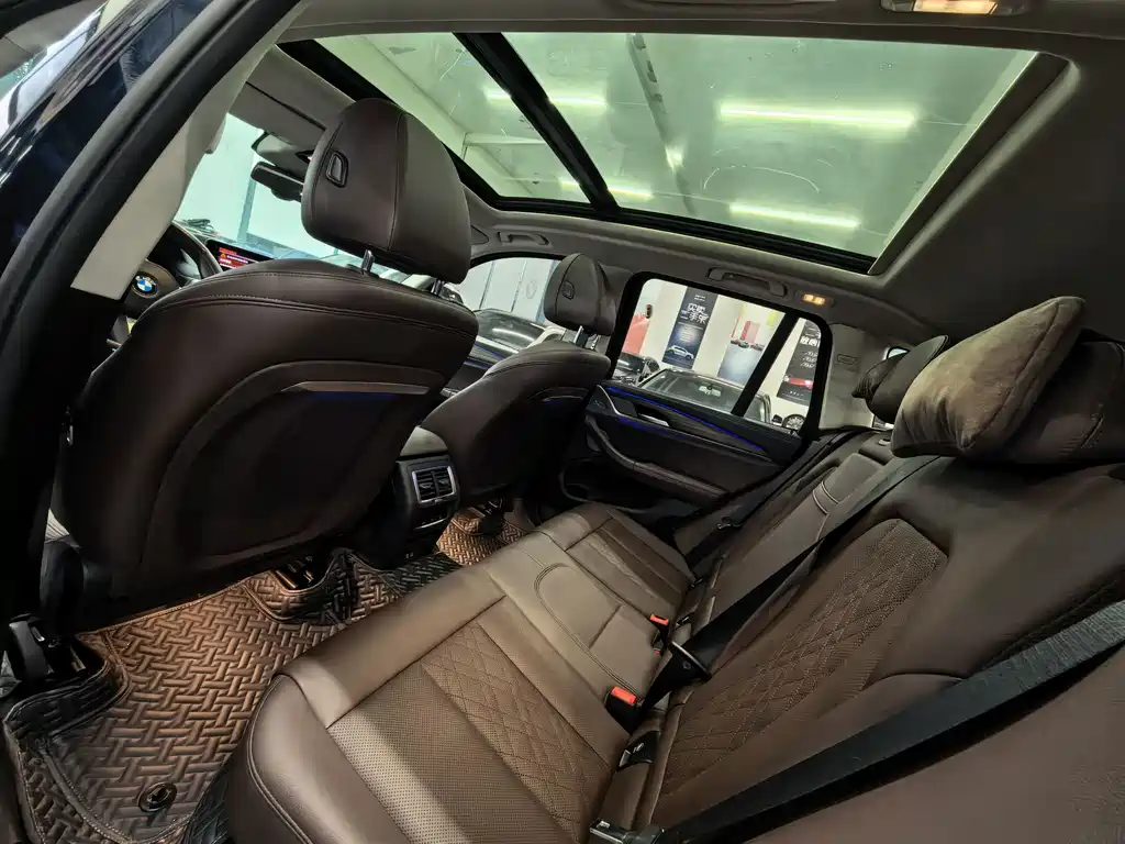 BMW X3 — миниатюра 9