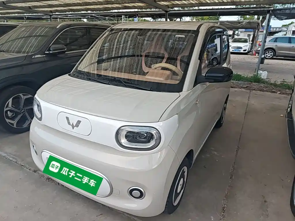 Wuling MINIEV