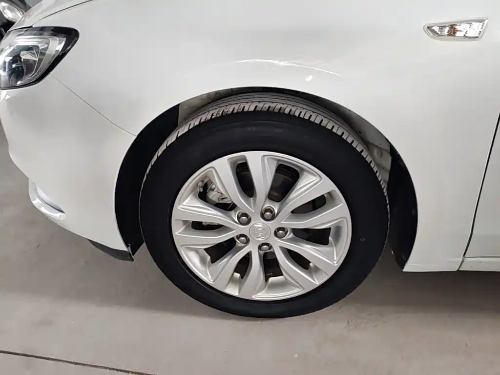 Buick Excelle — миниатюра 23