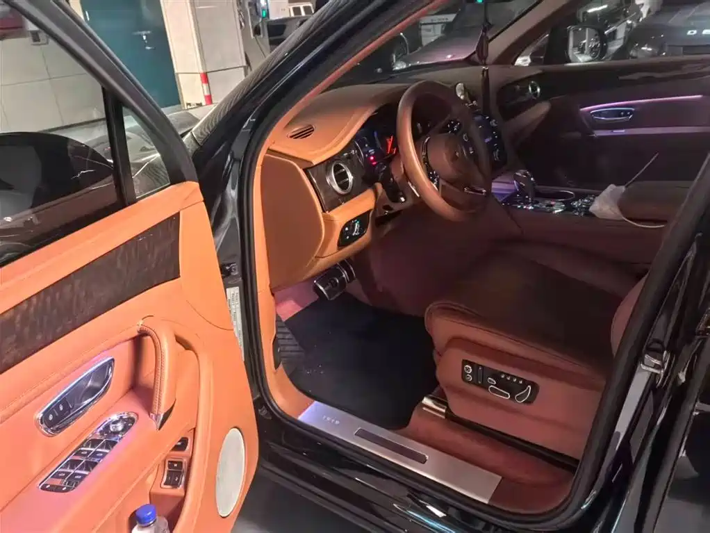 Bentley Bentayga 2019 3.0T PHEV