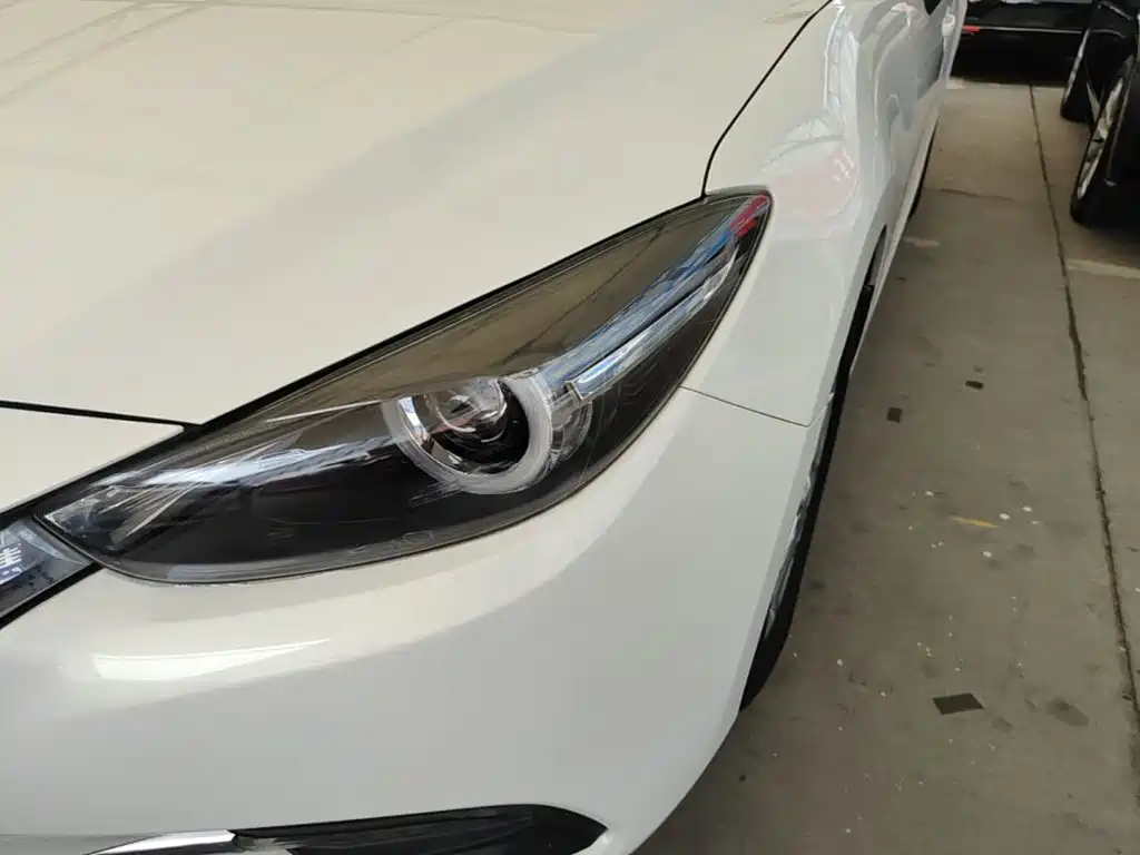 Mazda 3 Axela — миниатюра 24