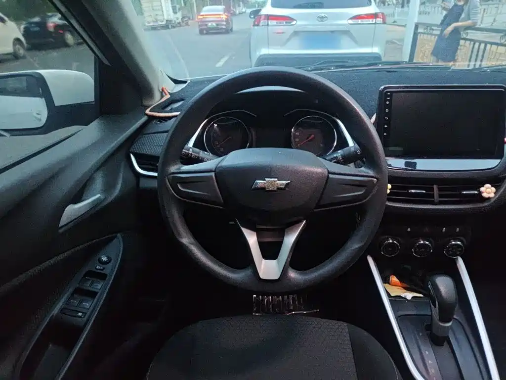 Chevrolet Cavalier — миниатюра 11