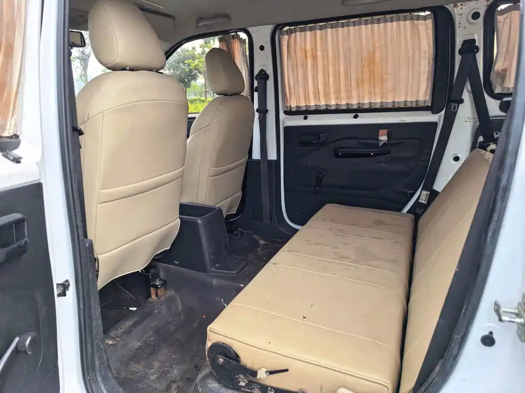 Wuling Hongguang Plus PLUS 2020 1.5L MT 5 мест