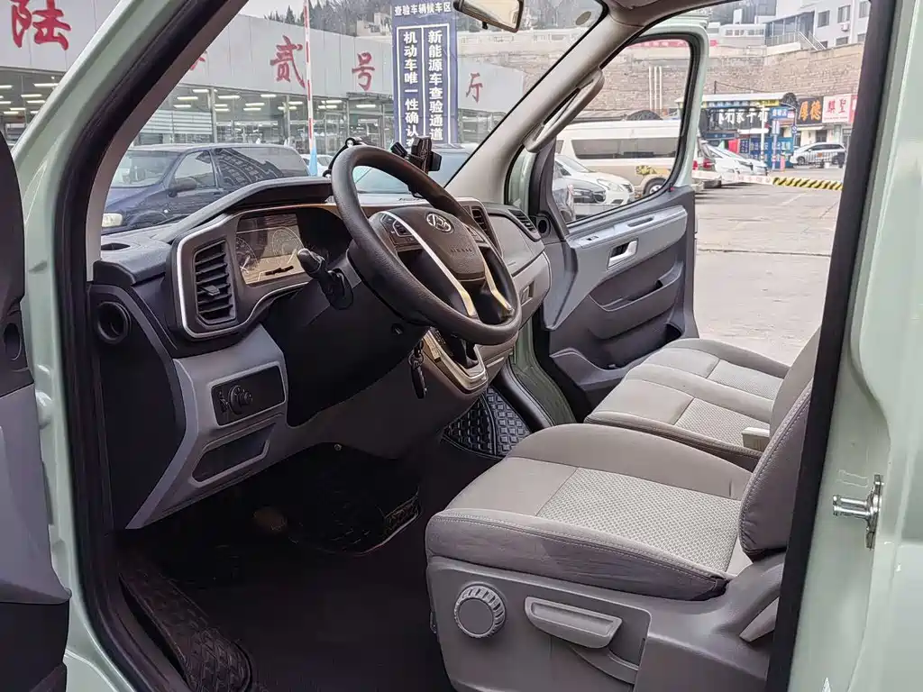Maxus SAIC MAXUS V80 V80 2022 2.0T RVLIFE