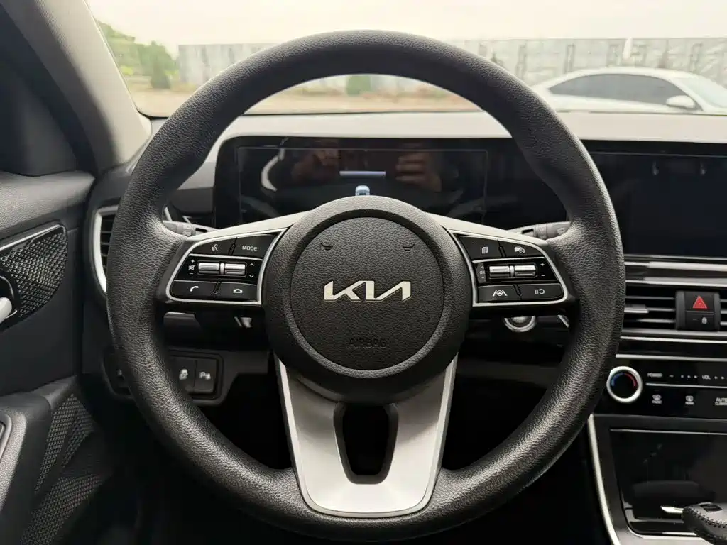 Kia Seltos — миниатюра 13