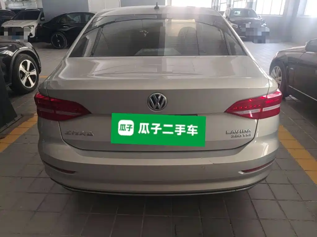 Volkswagen Lavida — миниатюра 4