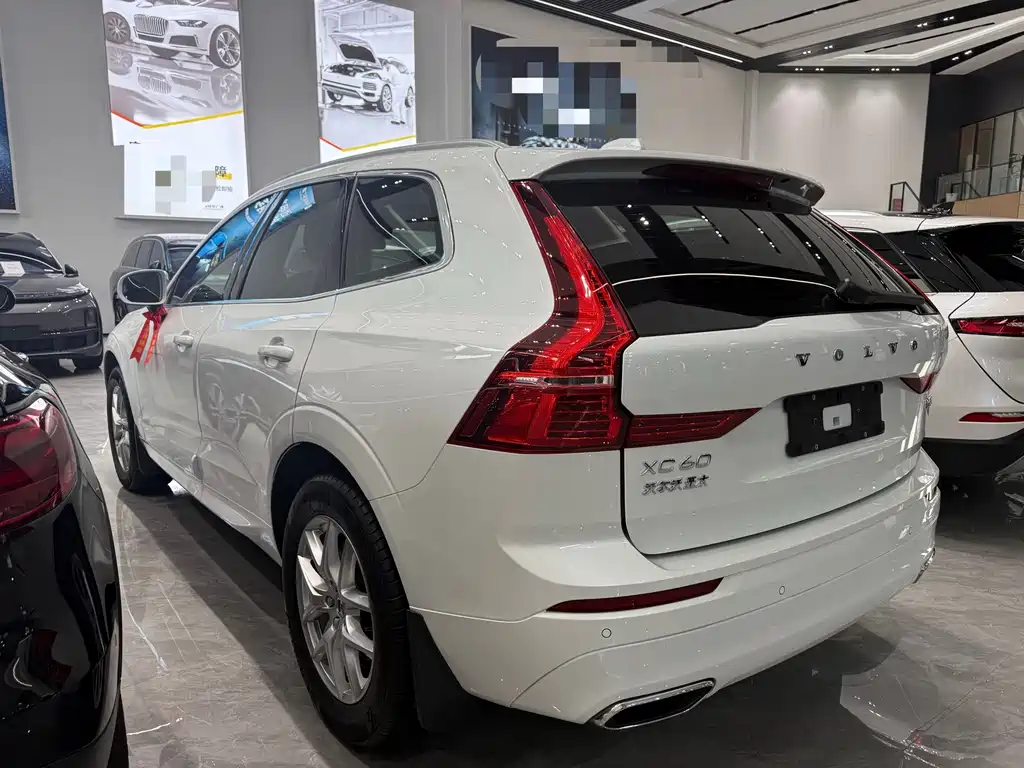 Volvo XC60 — миниатюра 10