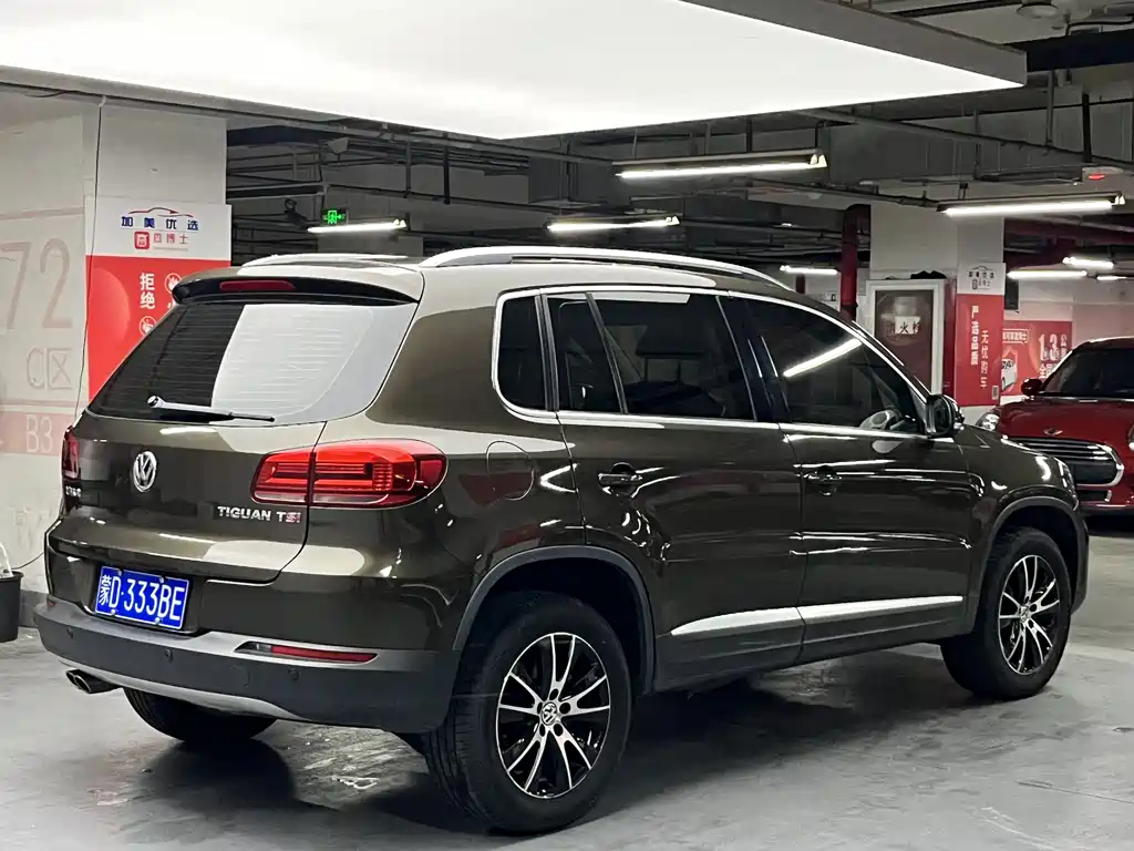 Volkswagen Tiguan 2015 1.8TSI AT Luxury