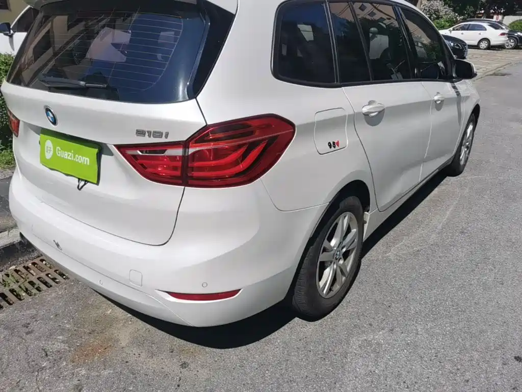 BMW 2 Series Active Tourer (Import) — миниатюра 8