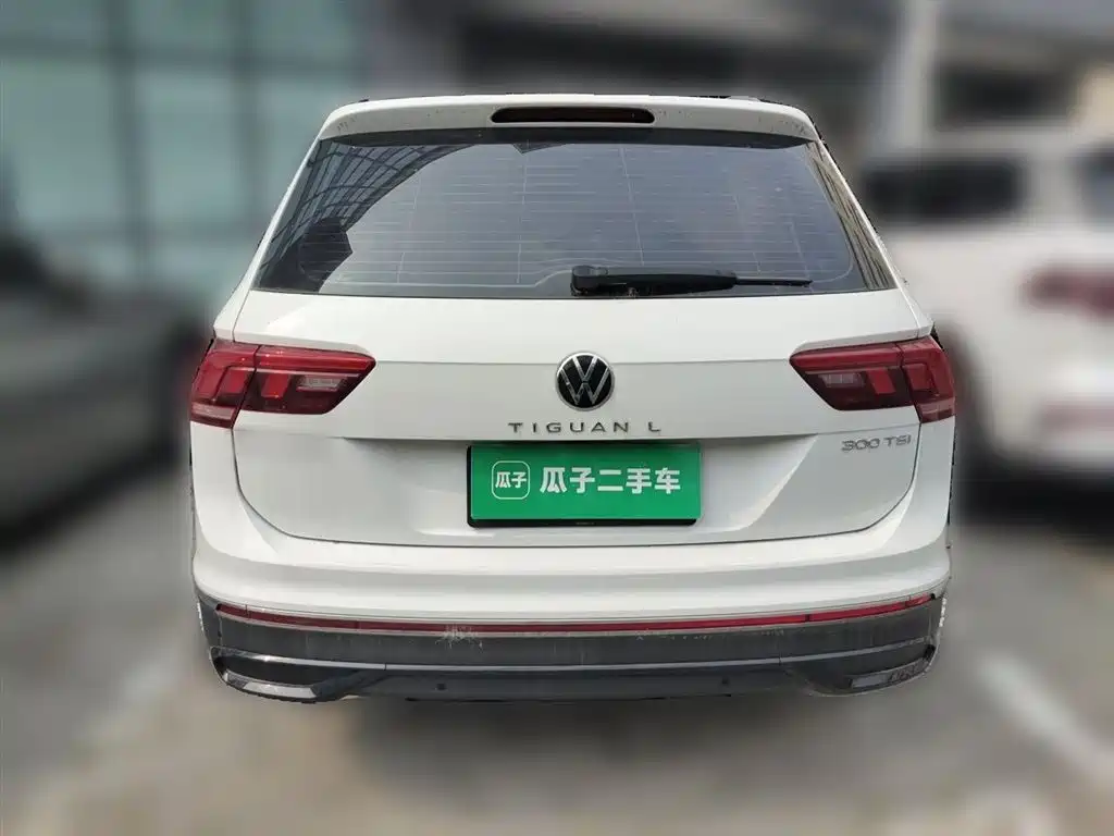 Volkswagen Tiguan L L 2025 300TSI AT