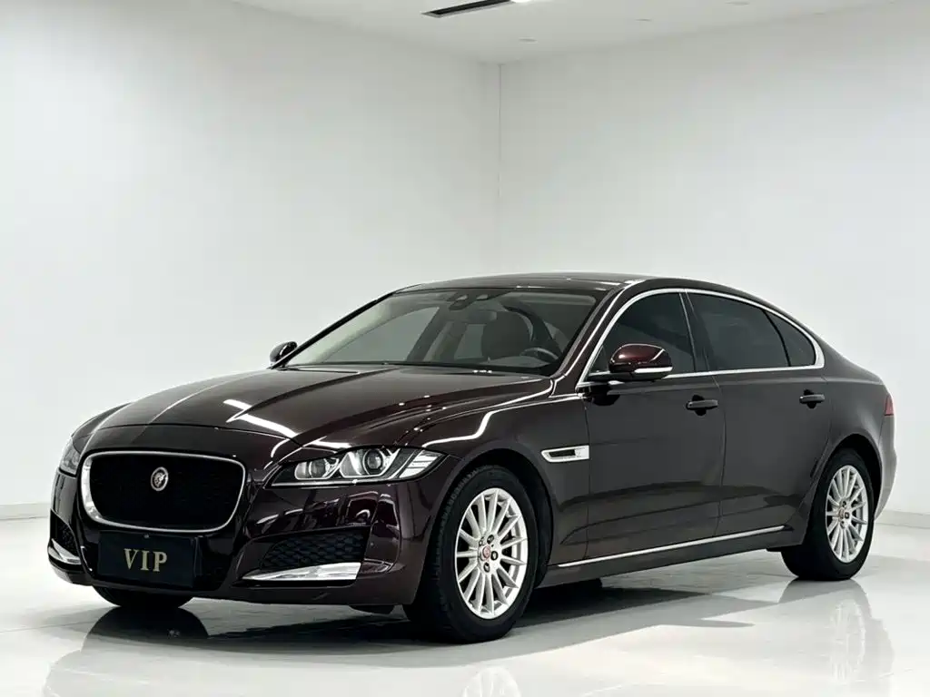 Jaguar XFL