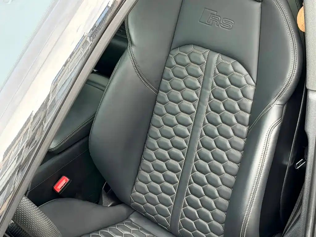 Audi RS 4 — миниатюра 3