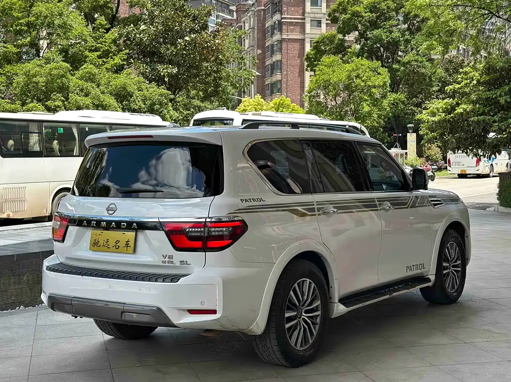 Nissan Patrol ARMADA 5.6L Armada Platinum Edition, фото 5