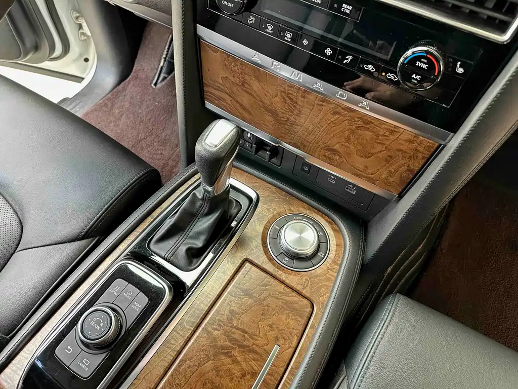 Nissan Patrol ARMADA 5.6L Armada Platinum Edition, фото 13