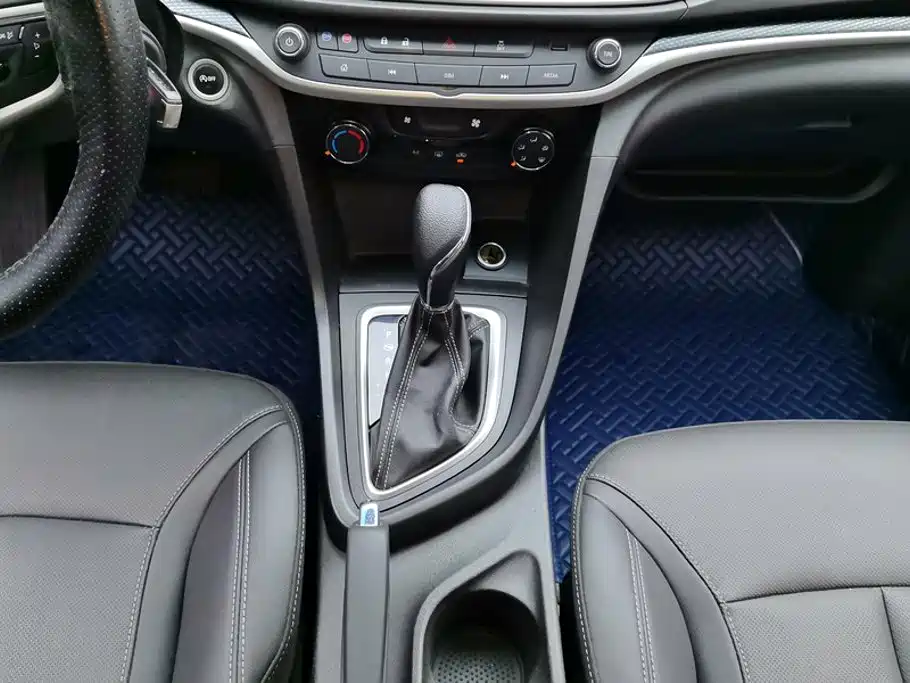 Buick Excelle — миниатюра 16