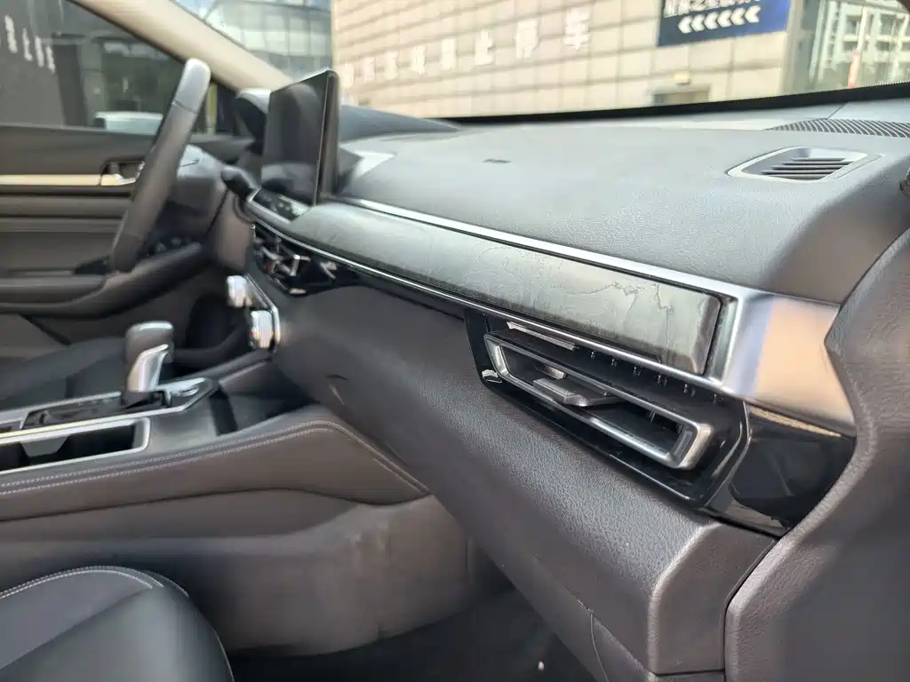 Nissan Teana — миниатюра 13