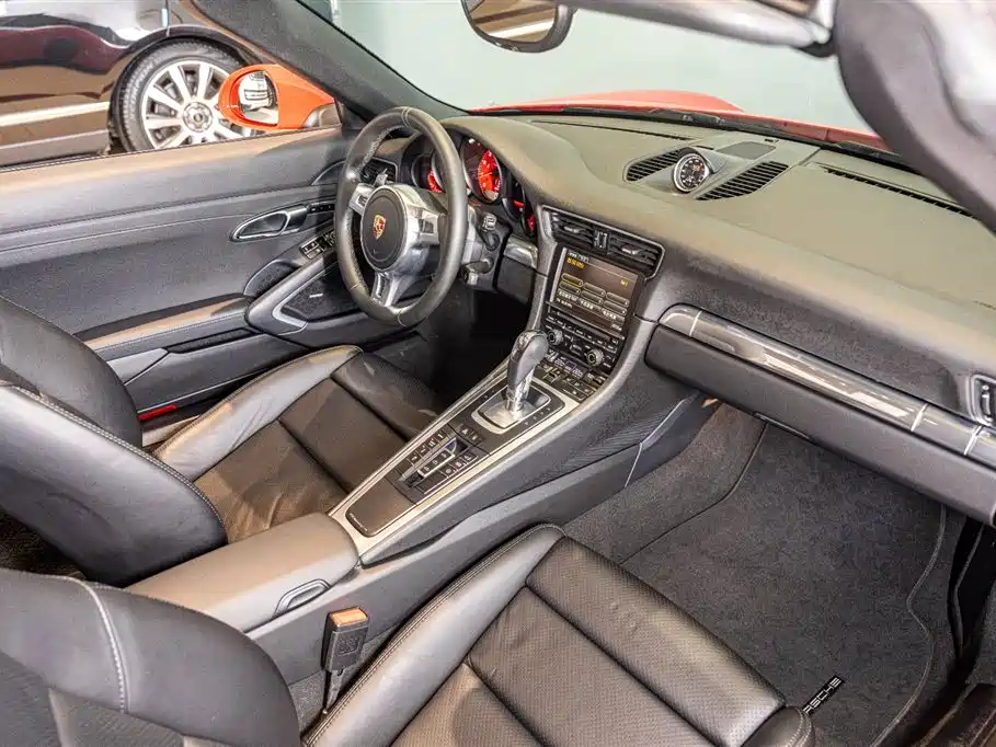 Porsche 911 2012 Carrera Cabriolet 3.4L