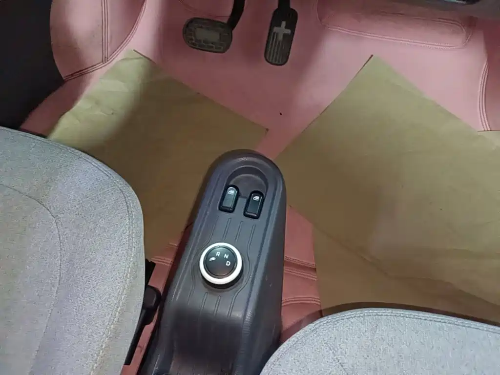 Wuling MINIEV — миниатюра 14