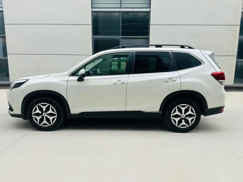 Subaru Forester 2021 2.0i Luxury