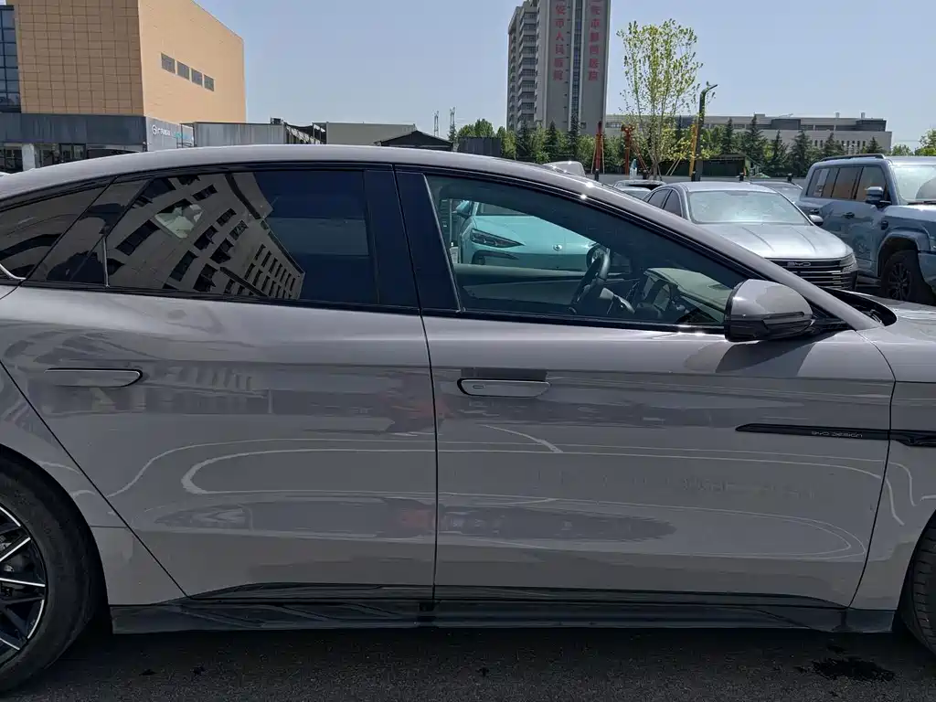 BYD Han 2025 DM-i Smart Drive 125KM Flagship