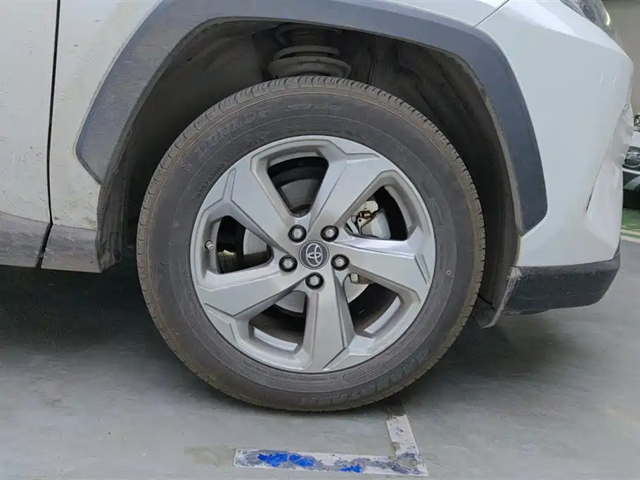 Toyota RAV4 2021 2.0L CVT