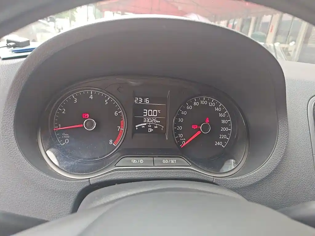 Volkswagen Polo — миниатюра 7