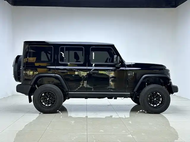 212 212 T01 — миниатюра 8