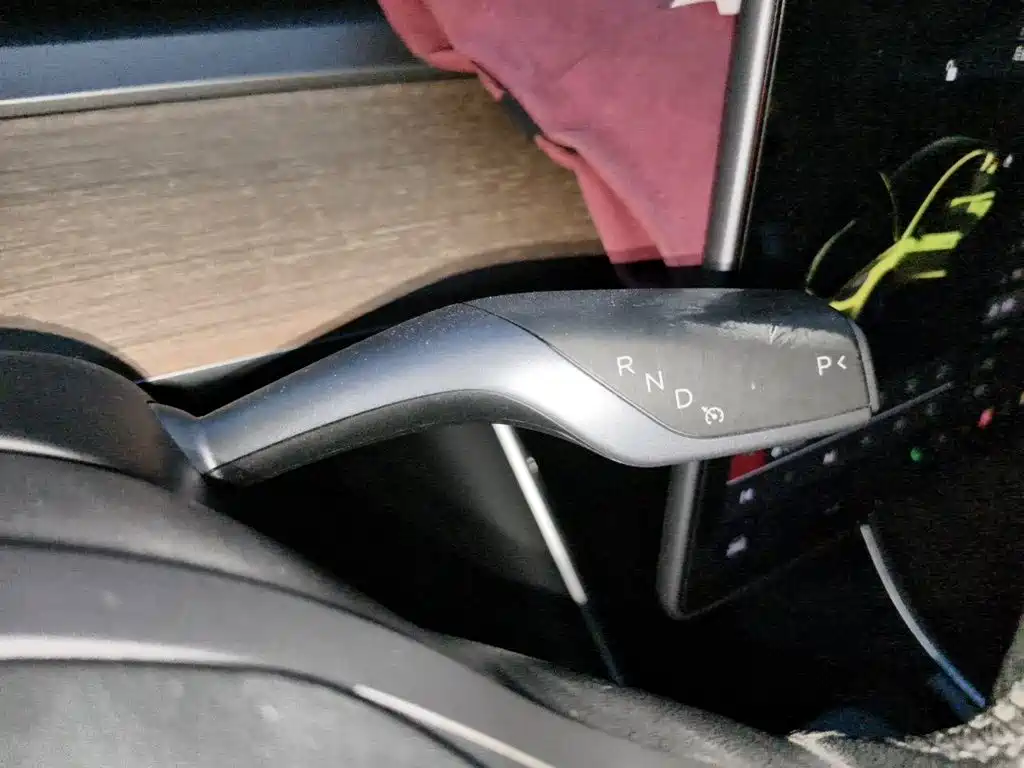 Tesla Model 3 — миниатюра 15