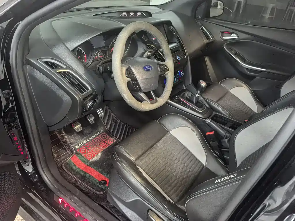 Ford Focus (Import) — миниатюра 6