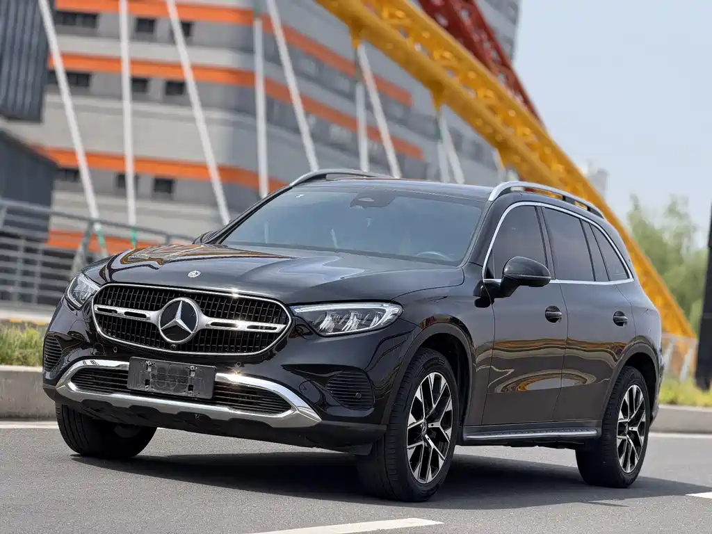 Mercedes-Benz GLC 2023